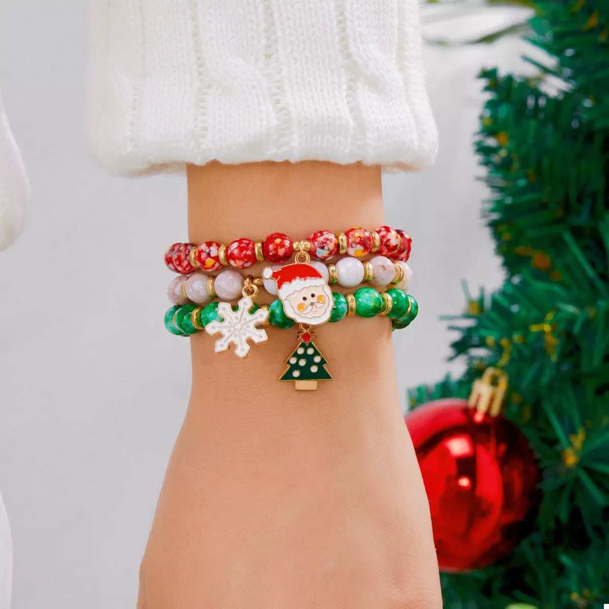 3 Piece Christmas Charm Beaded Bracelet - Image 4